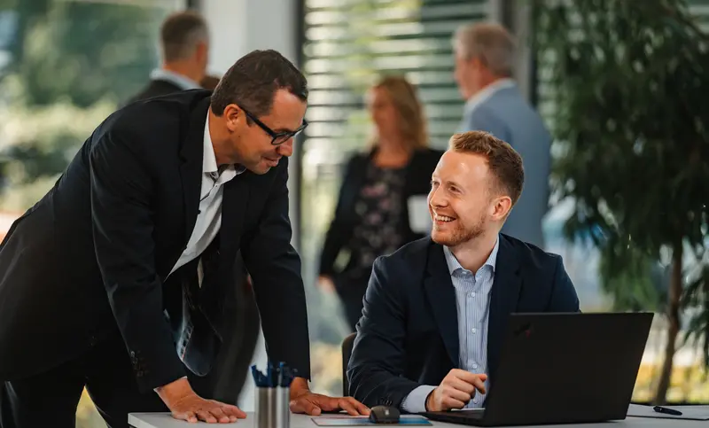 Stellenausschreibung - Werkstudent als Industrie- und Marktanalyst