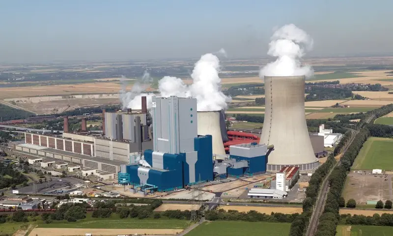 RWE Braunkohlekraftwerk Niederaußem